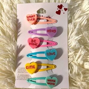 💕FREE💕 w 3+ item bundle Claire’s Candy Hearts hair clips